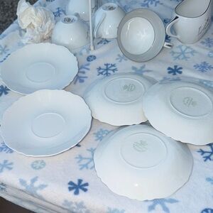 Johnson Brothers White Scalloped Porcelain Saucers - Set of 5